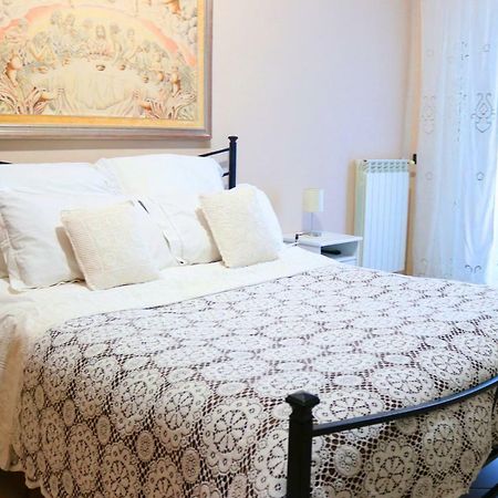 Charming Gea Hotell San Felice a Cancello Exteriör bild