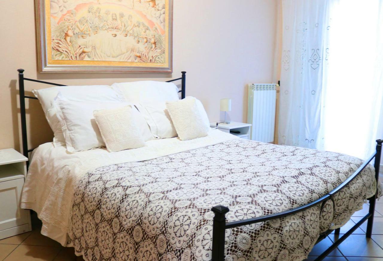 Charming Gea Hotell San Felice a Cancello Exteriör bild