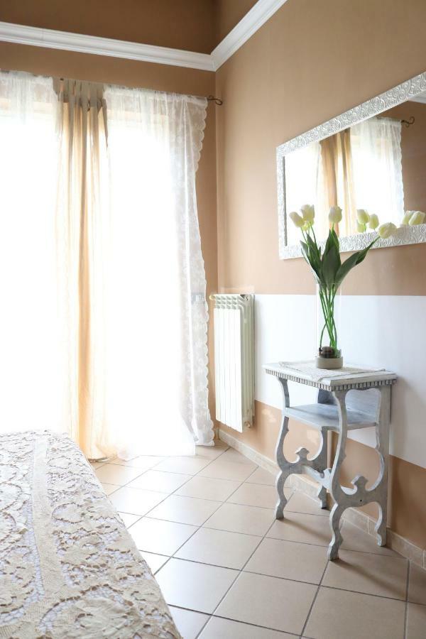 Charming Gea Hotell San Felice a Cancello Exteriör bild