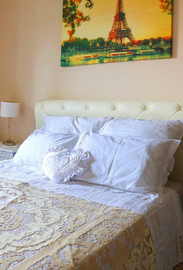 Charming Gea Hotell San Felice a Cancello Exteriör bild